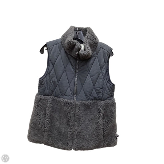 Vest Faux Fur & Sherpa By Dylan In Grey, Size: M