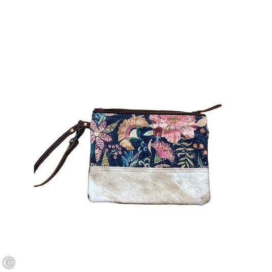 Wristlet By Myra, Size: Medium