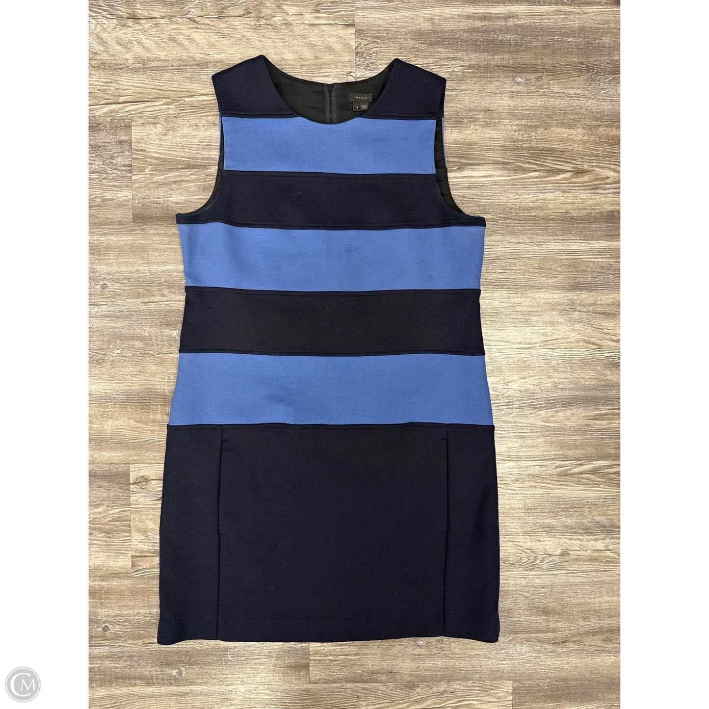 Dress Casual Short By Theory In Blue, Size: 12