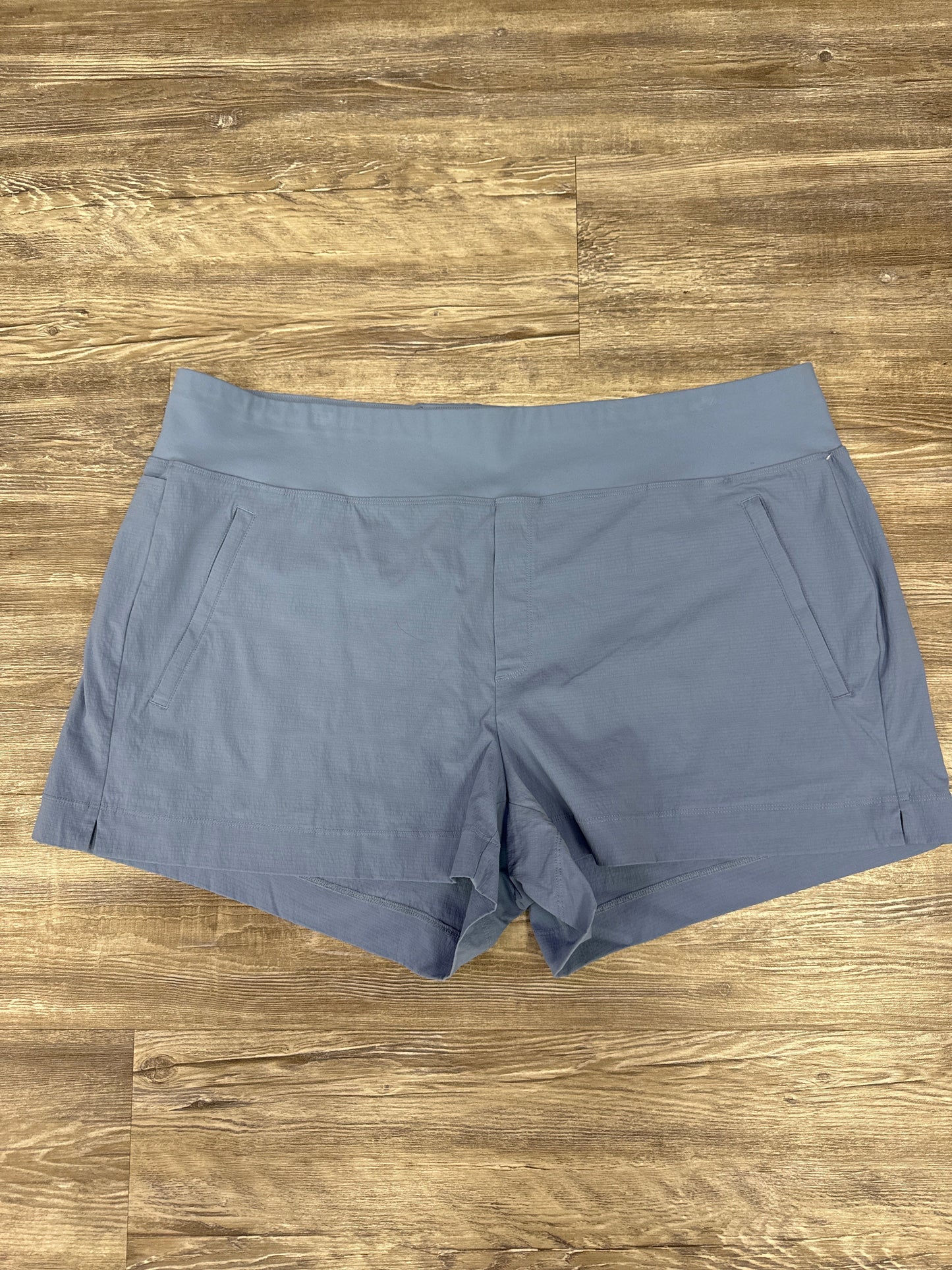 Athletic Shorts By Athleta In Blue, Size: 20