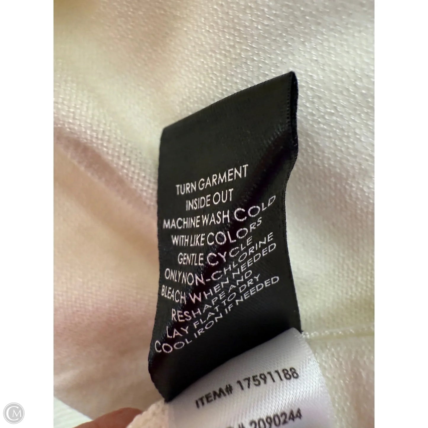 Sweater Cardigan By Torrid In White, Size: 1x