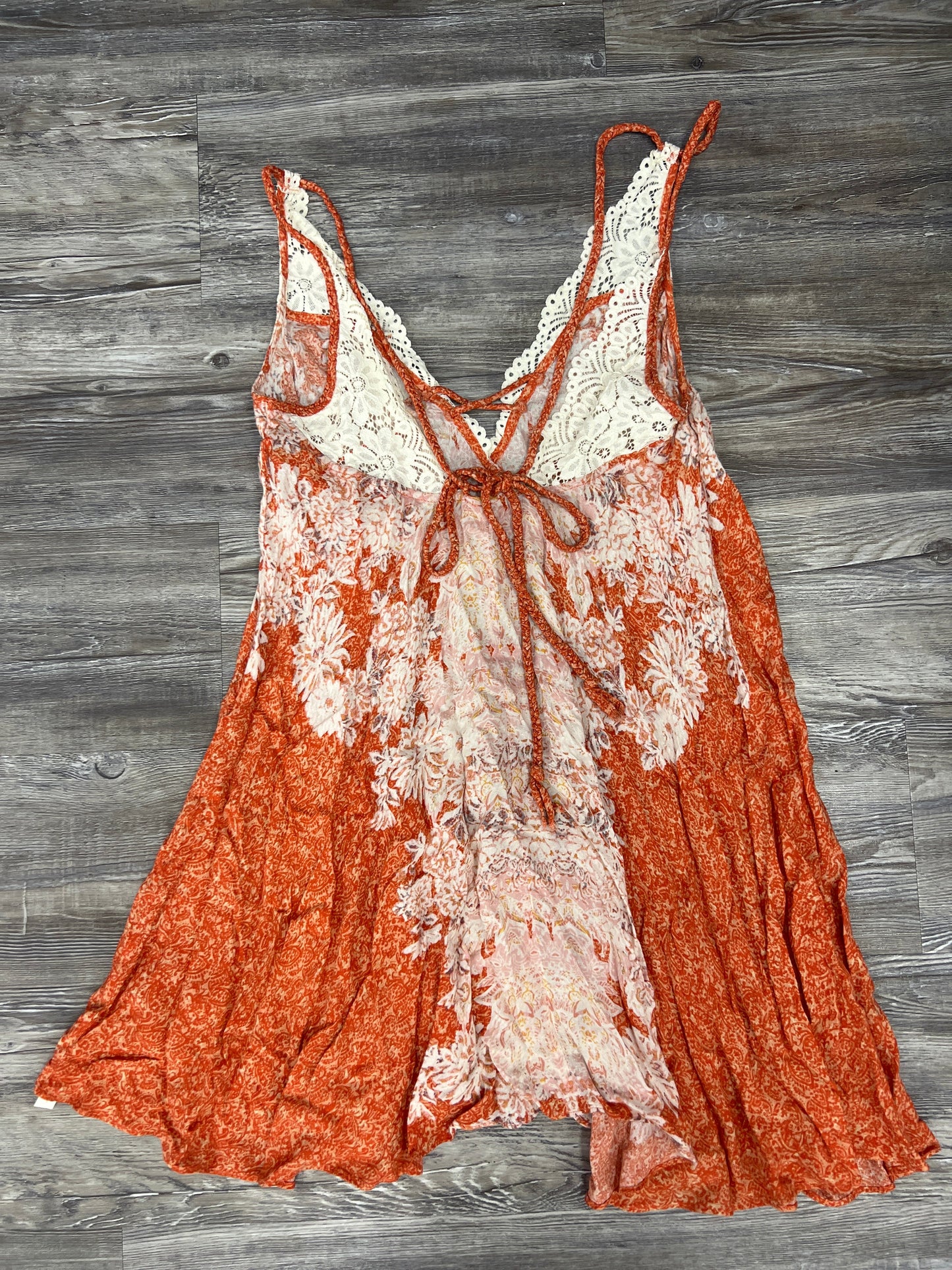 Dress Casual Short By Free People  Size: S