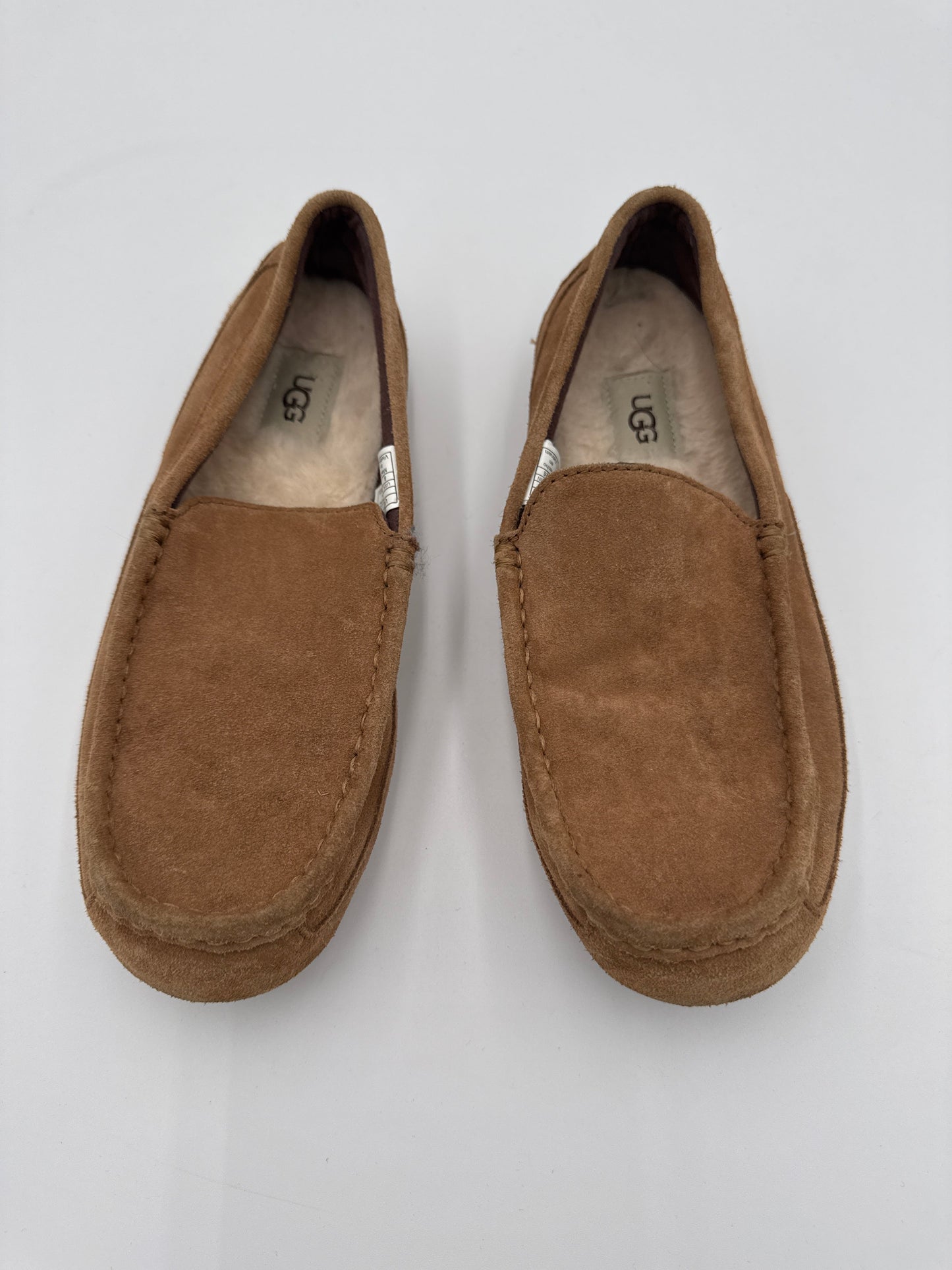 Shoes Flats By Ugg In Tan, Size: 10