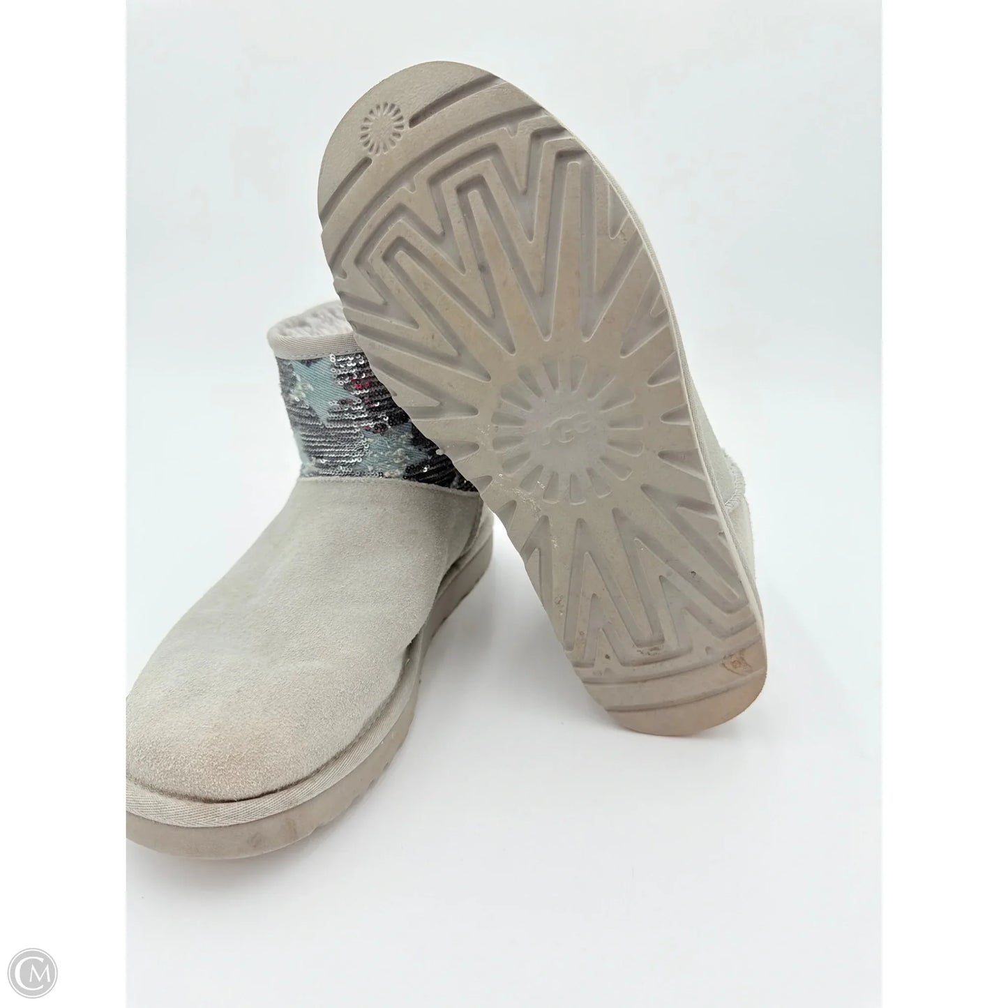 Boots Designer By Ugg In Grey, Size: 9