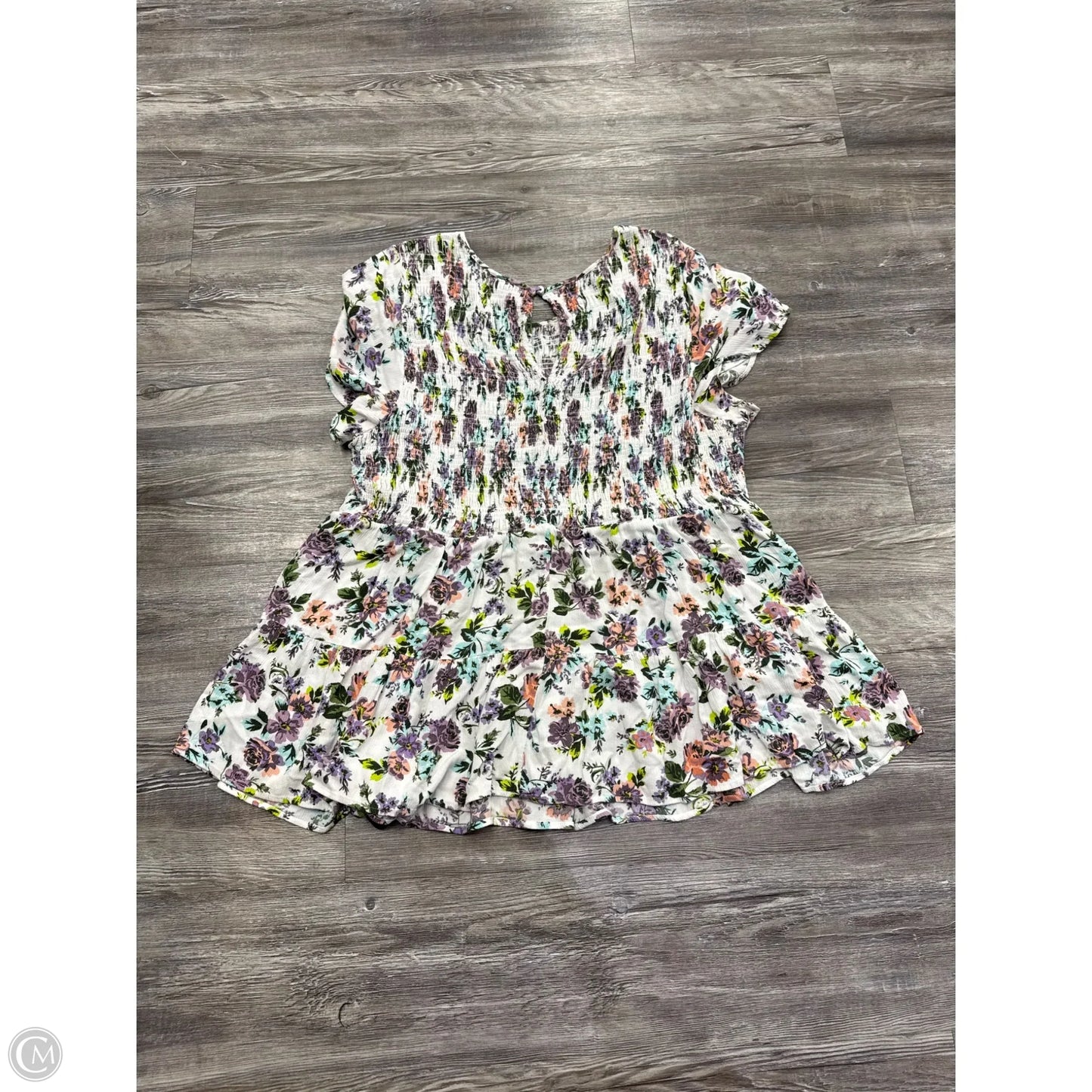 Top Short Sleeve By Torrid In Purple & White, Size: 4x