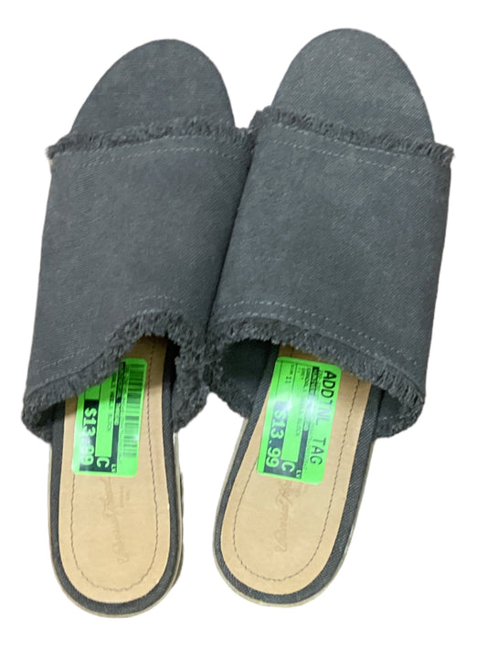 Sandals Heels Block By Universal Thread  Size: 11