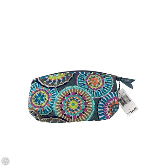 Makeup Bag By Vera Bradley, Size: Medium