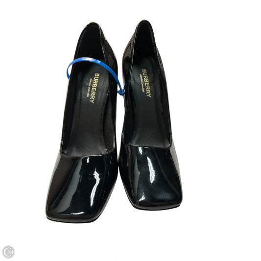 Shoes Luxury Designer By Burberry In Black, Size: 7.5