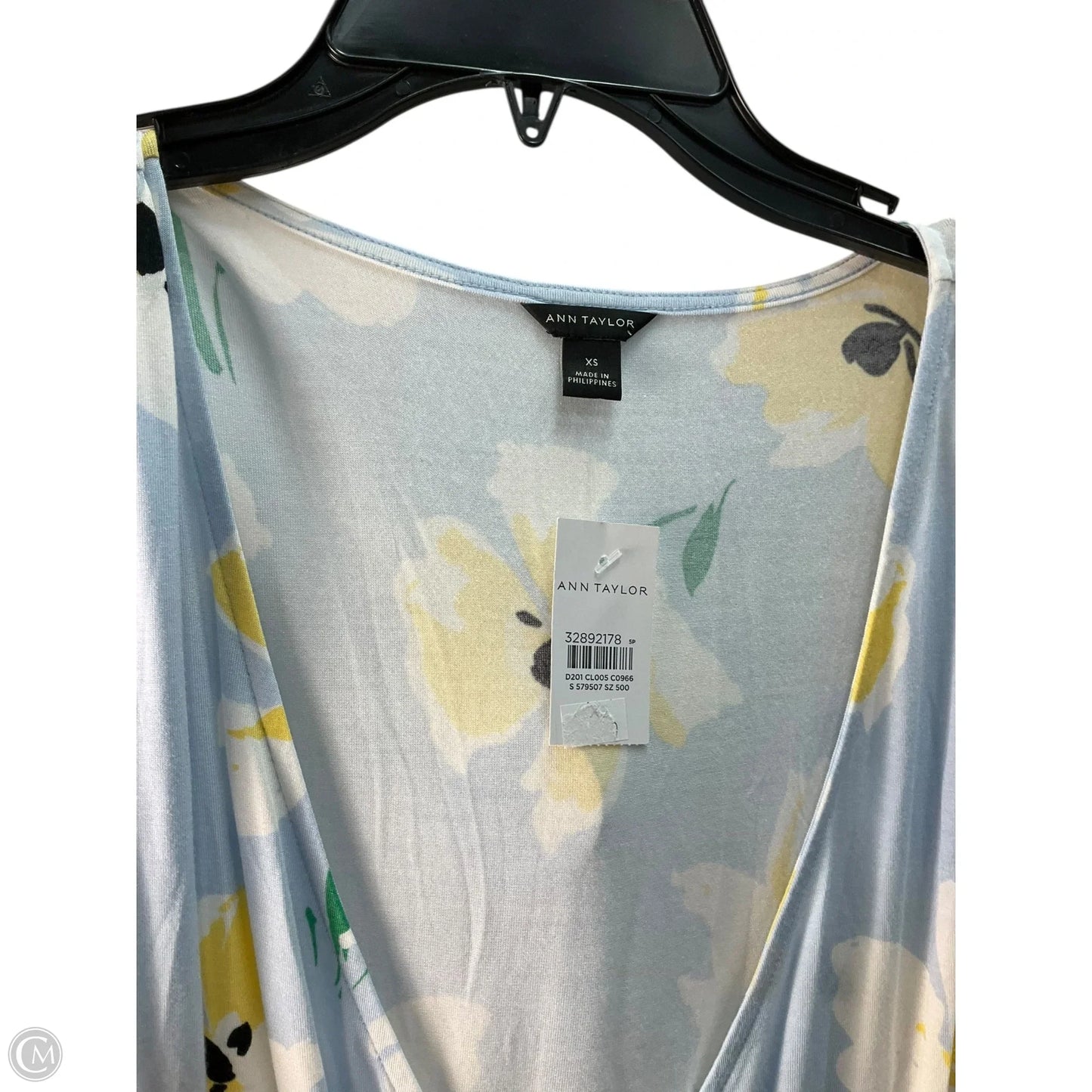 Top Short Sleeve By Ann Taylor In Blue, Size: Xs