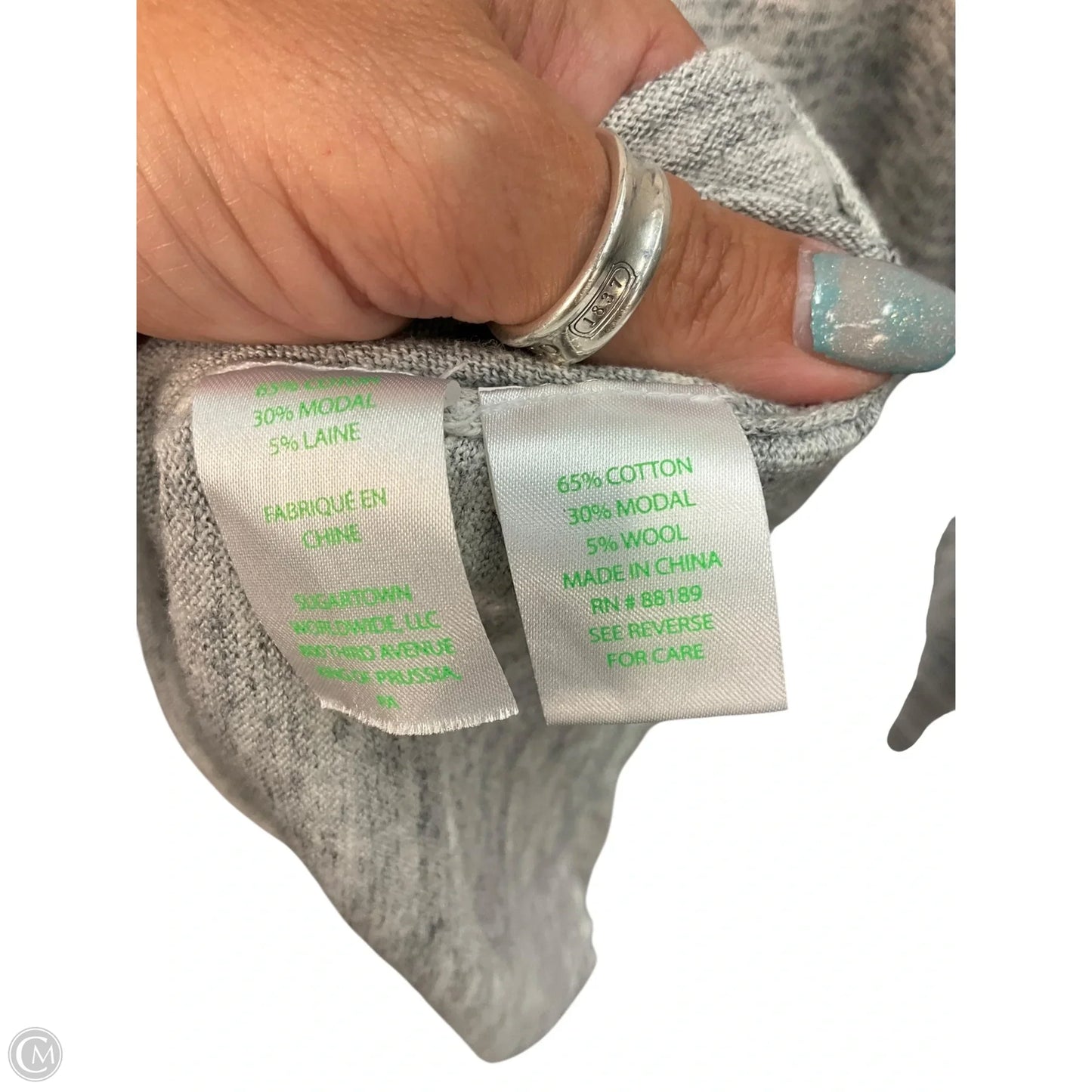 Top Long Sleeve Designer By Lilly Pulitzer In Grey, Size: M