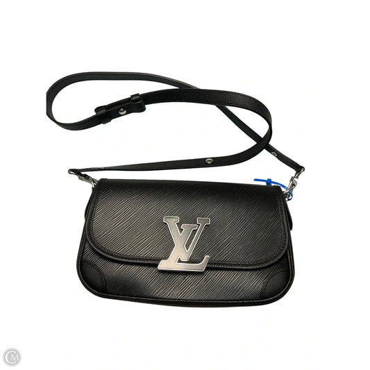 Crossbody Luxury Designer By Louis Vuitton, Size: Medium