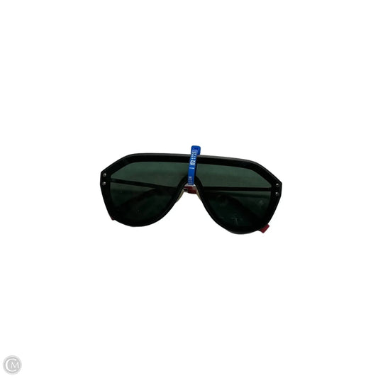Sunglasses Luxury Designer By Fendi