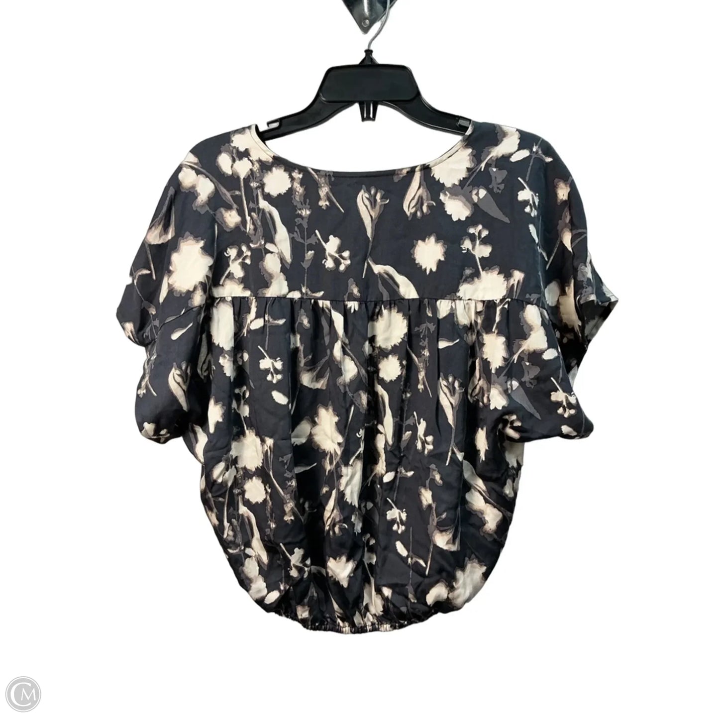 Top Short Sleeve By Evereve In Grey & White, Size: S