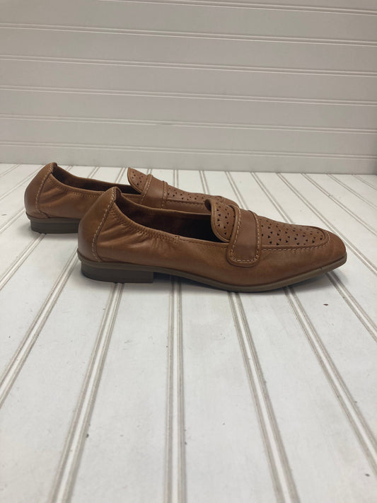 Brown Shoes Flats Clarks, Size 7