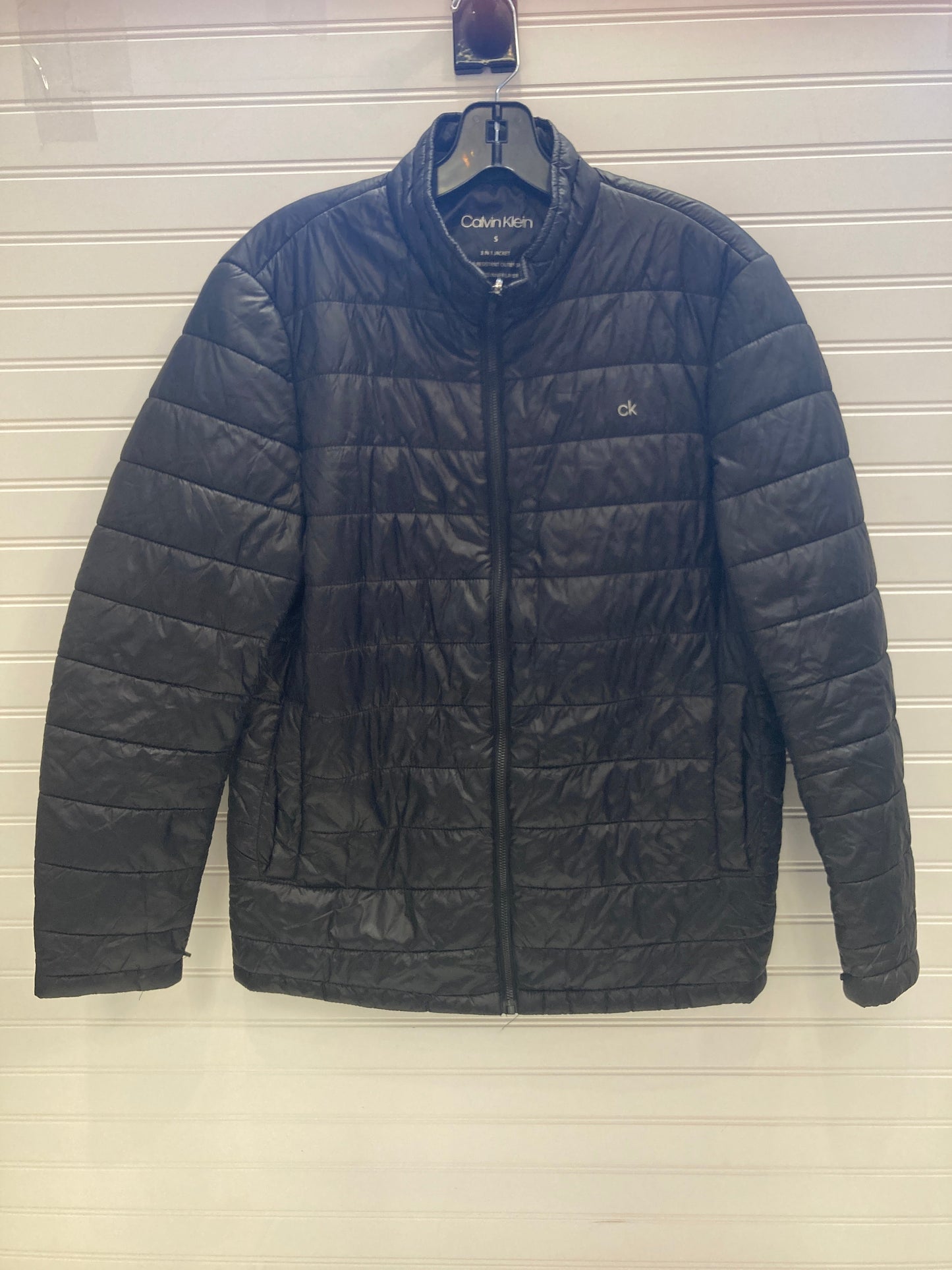 Jacket Puffer & Quilted By Calvin Klein In Black, Size: S