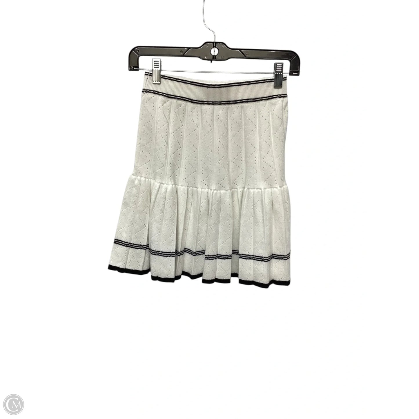 Skirt Mini & Short By Clothes Mentor In White, Size: S