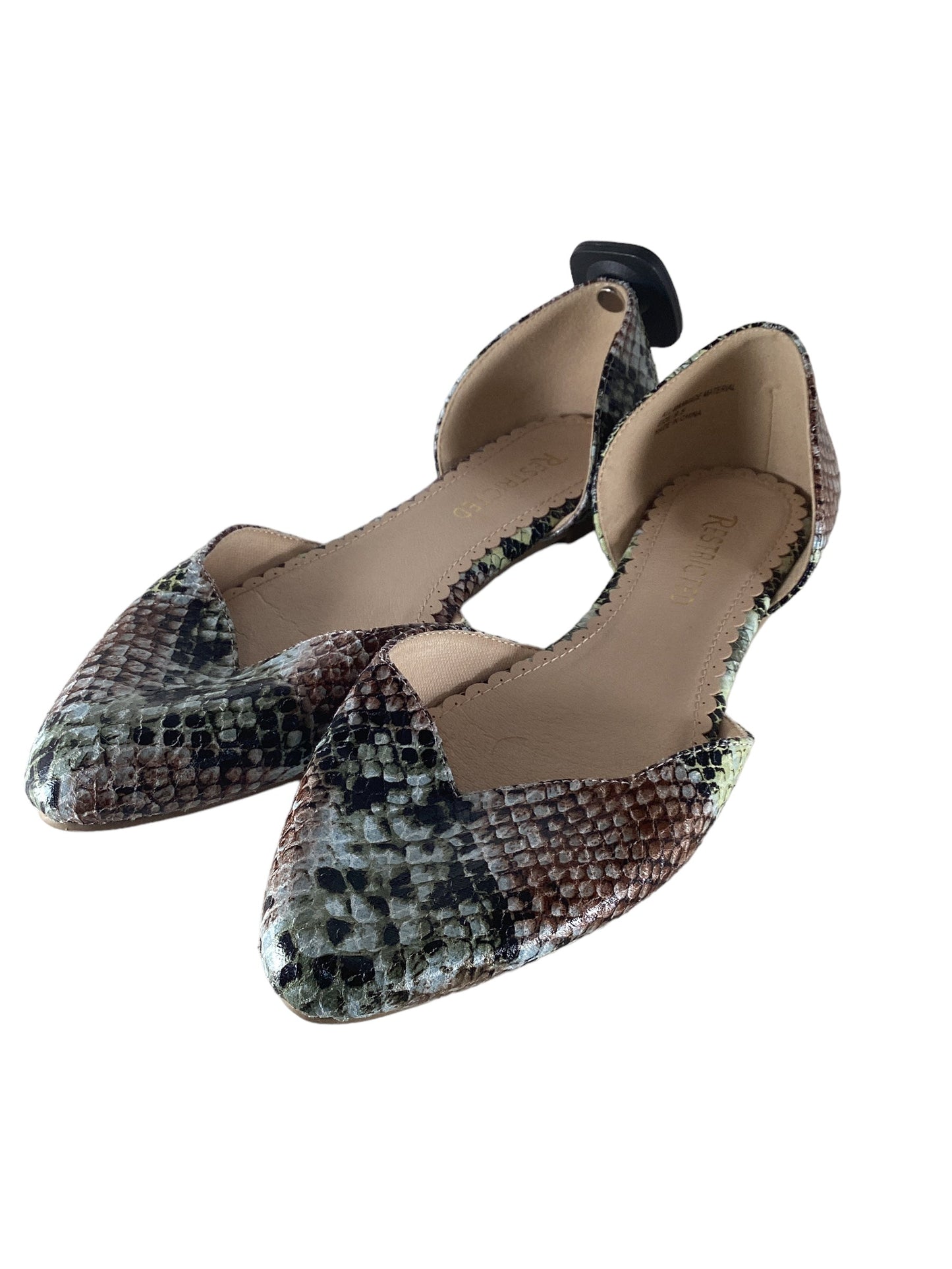 Snakeskin Print Shoes Flats Restricted, Size 9.5