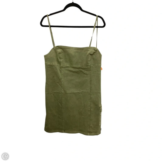 Dress Casual Short By Urban Outfitters In Green, Size: L
