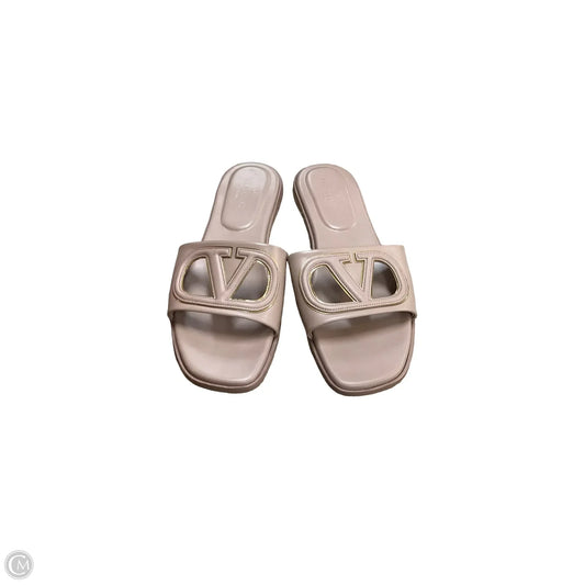 Sandals Luxury Designer By Valentino-garavani In Tan, Size: 9
