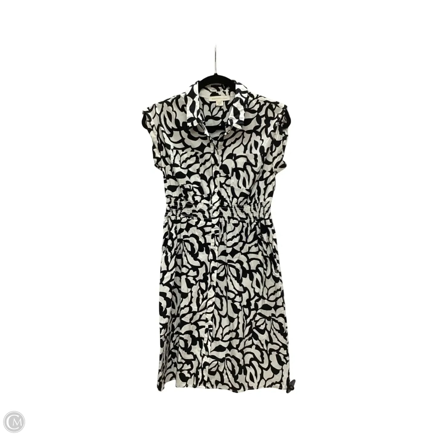 Dress Casual Short By Monteau In Black & White, Size: M