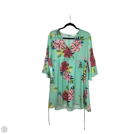 Dress Casual Short By Umgee In Green, Size: S