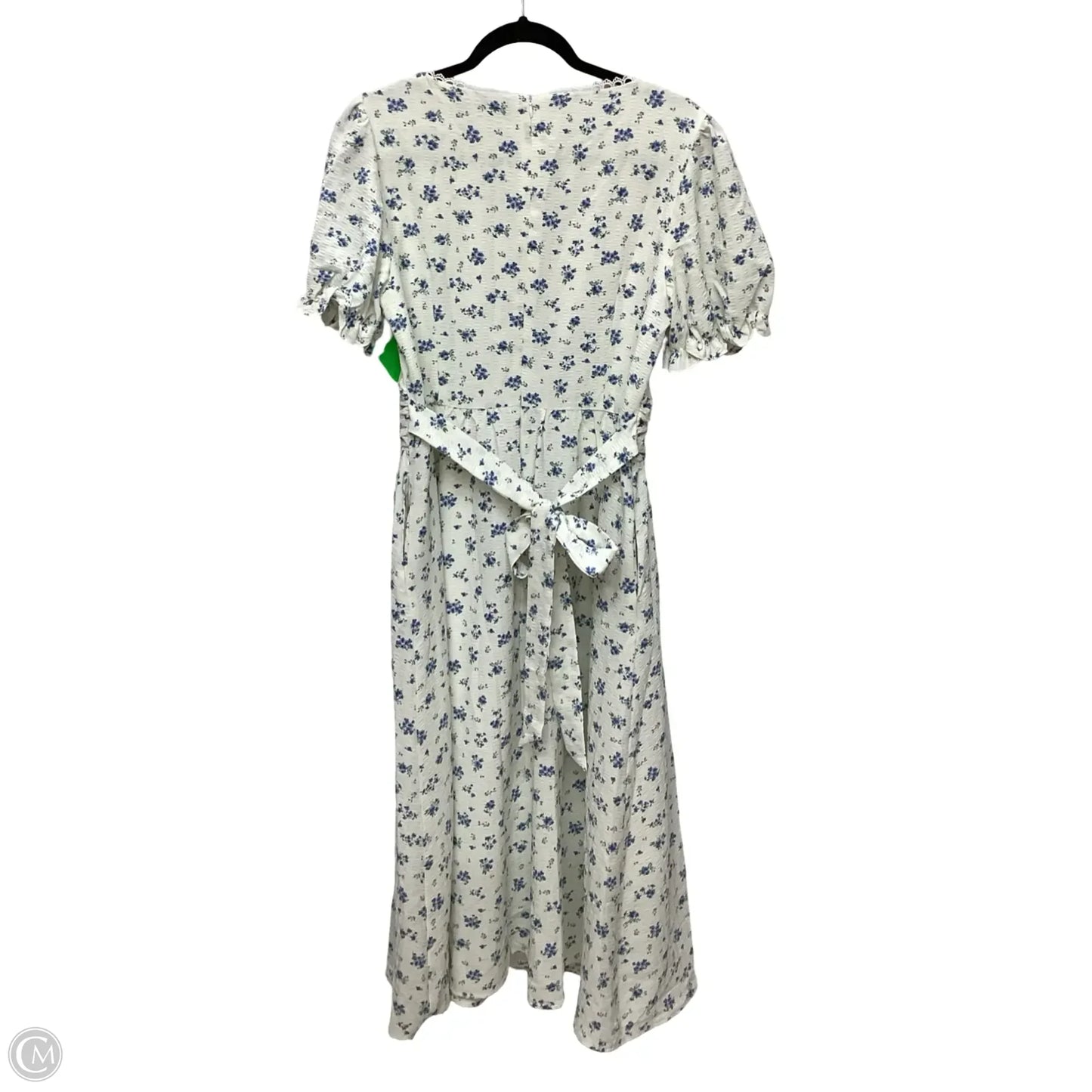 Dress Casual Midi By Clothes Mentor In White, Size: L