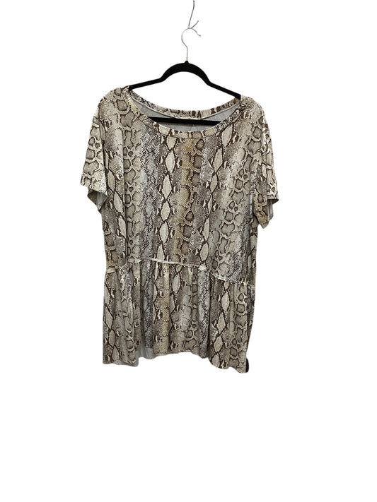 Top Short Sleeve By Entro In Snakeskin Print, Size: 2x