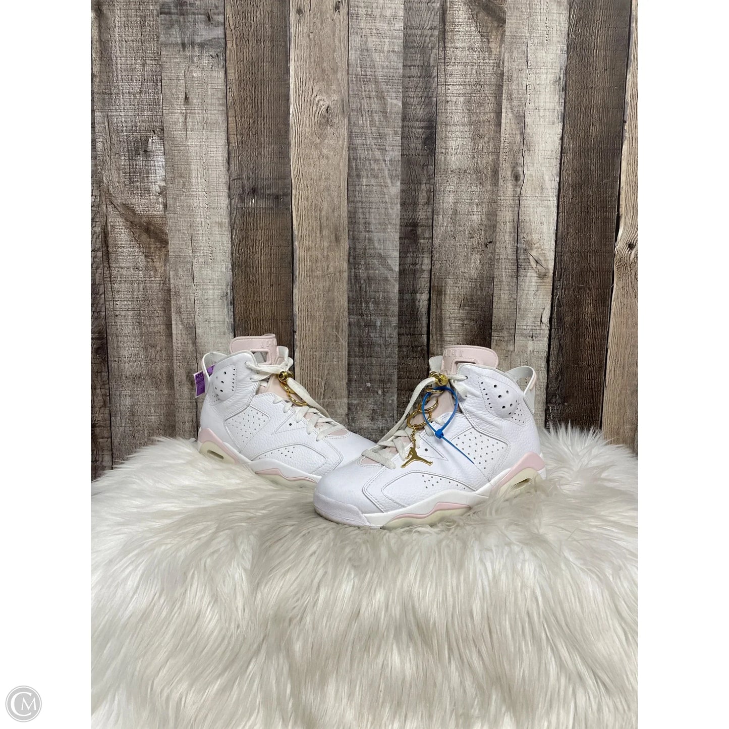 Shoes Luxury Designer By Jordan In White & Yellow, Size: 9