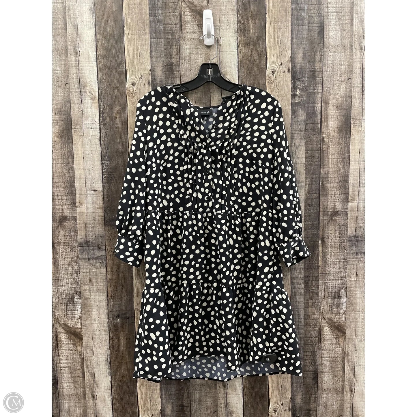 Dress Casual Short By Who What Wear In Polkadot Pattern, Size: S