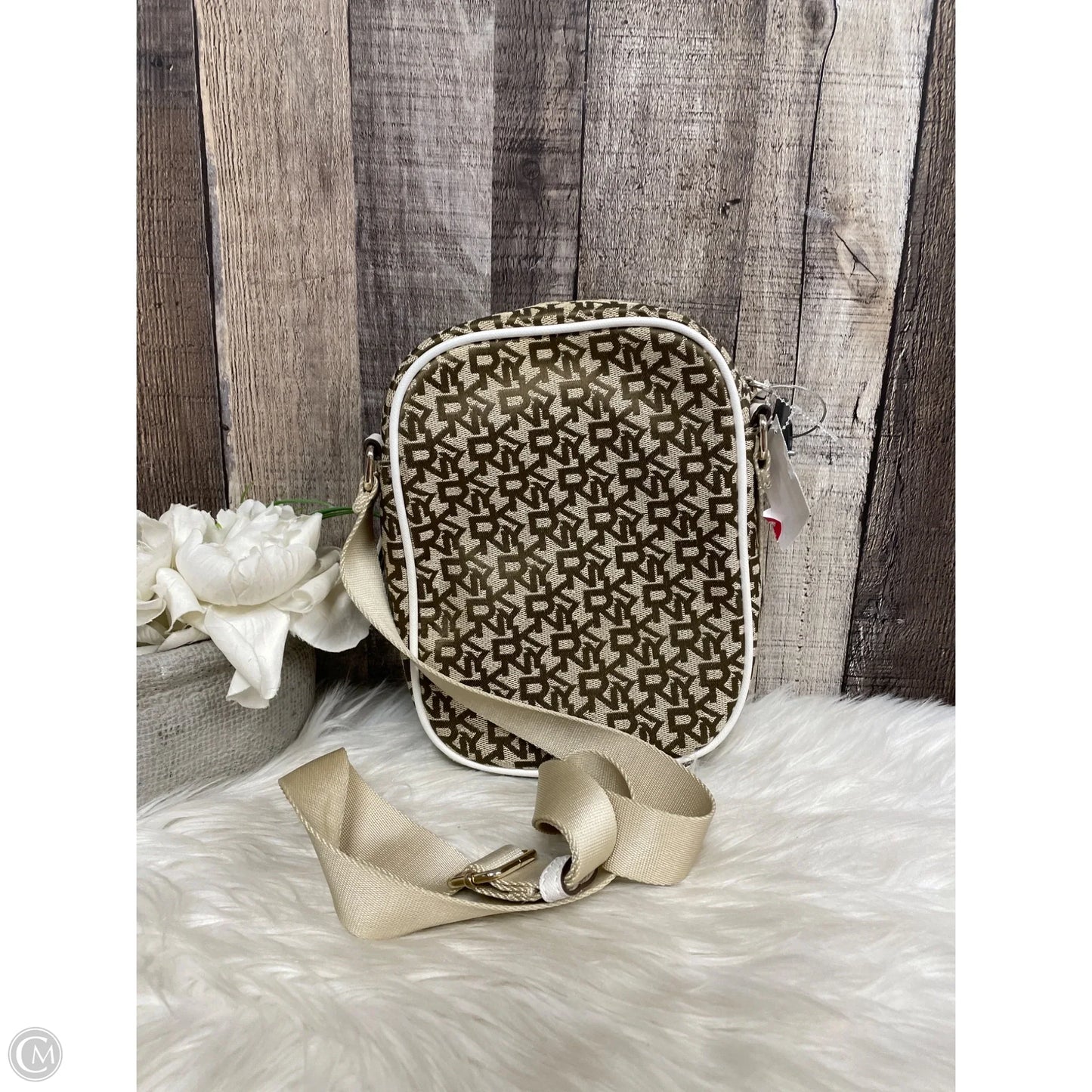 Crossbody By Dkny, Size: Medium