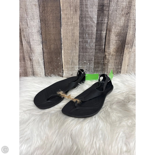 Sandals Flats By Crocs In Black, Size: 7