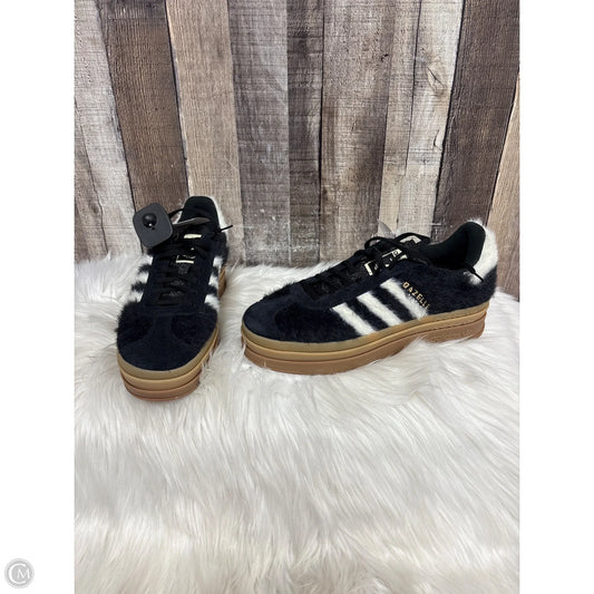 Shoes Athletic By Adidas In Black, Size: 10