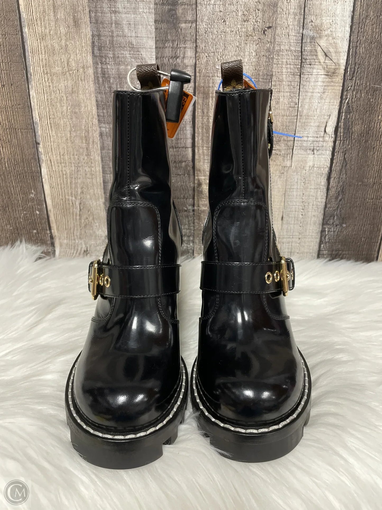 Boots Luxury Designer By Louis Vuitton In Black, Size: 8