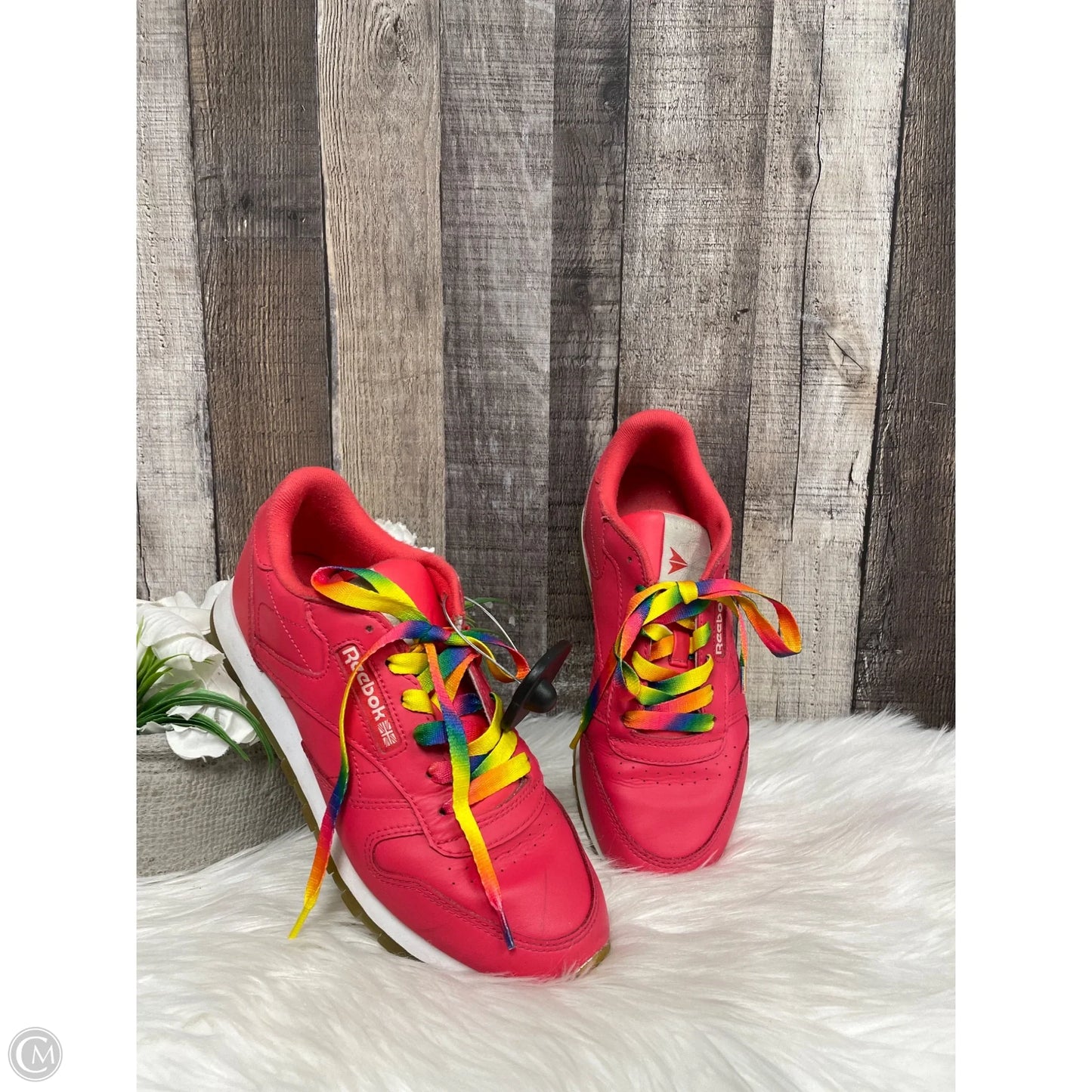 Shoes Sneakers By Reebok In Pink, Size: 8