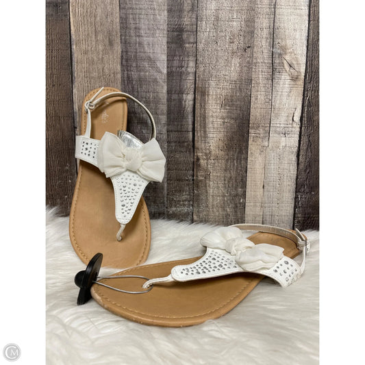 Sandals Flats By Candies In White, Size: 11
