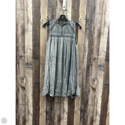 Dress Casual Short By She + Sky In Grey, Size: L