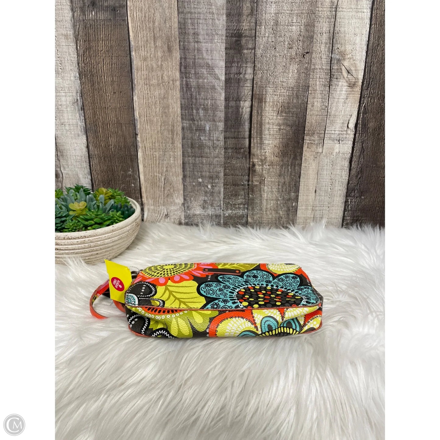 Wristlet By Vera Bradley, Size: Small