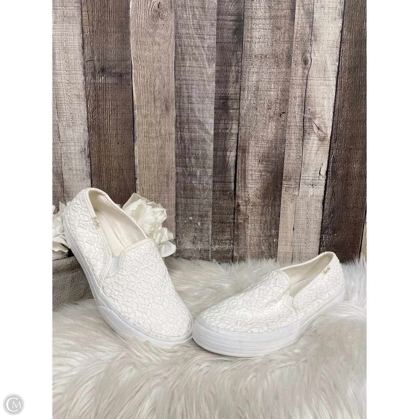 Shoes Sneakers By Keds In White, Size: 7.5