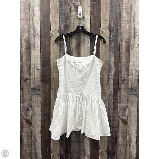 Dress Casual Short By Abercrombie And Fitch In White, Size: M