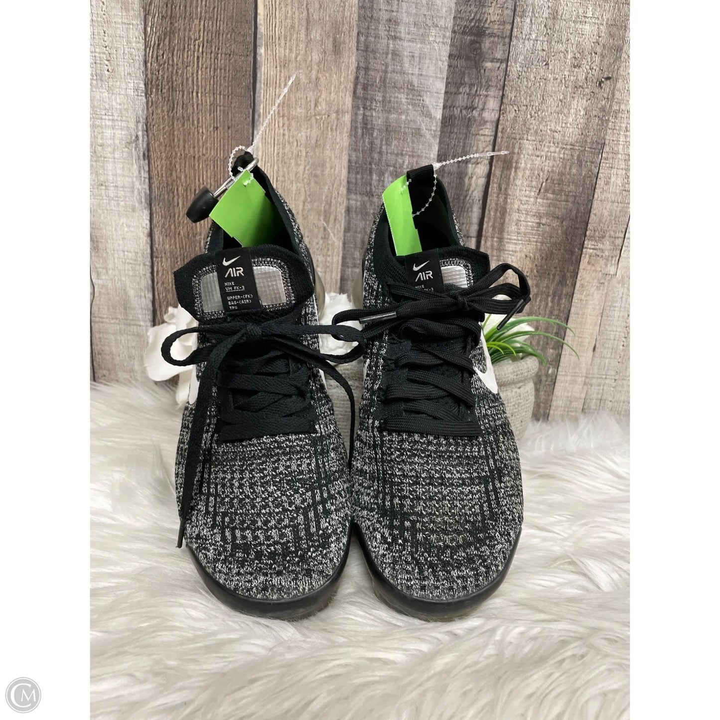 Shoes Athletic By Nike In Black, Size: 9.5