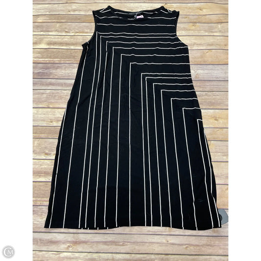 Dress Casual Short By White House Black Market In Black & White, Size: L