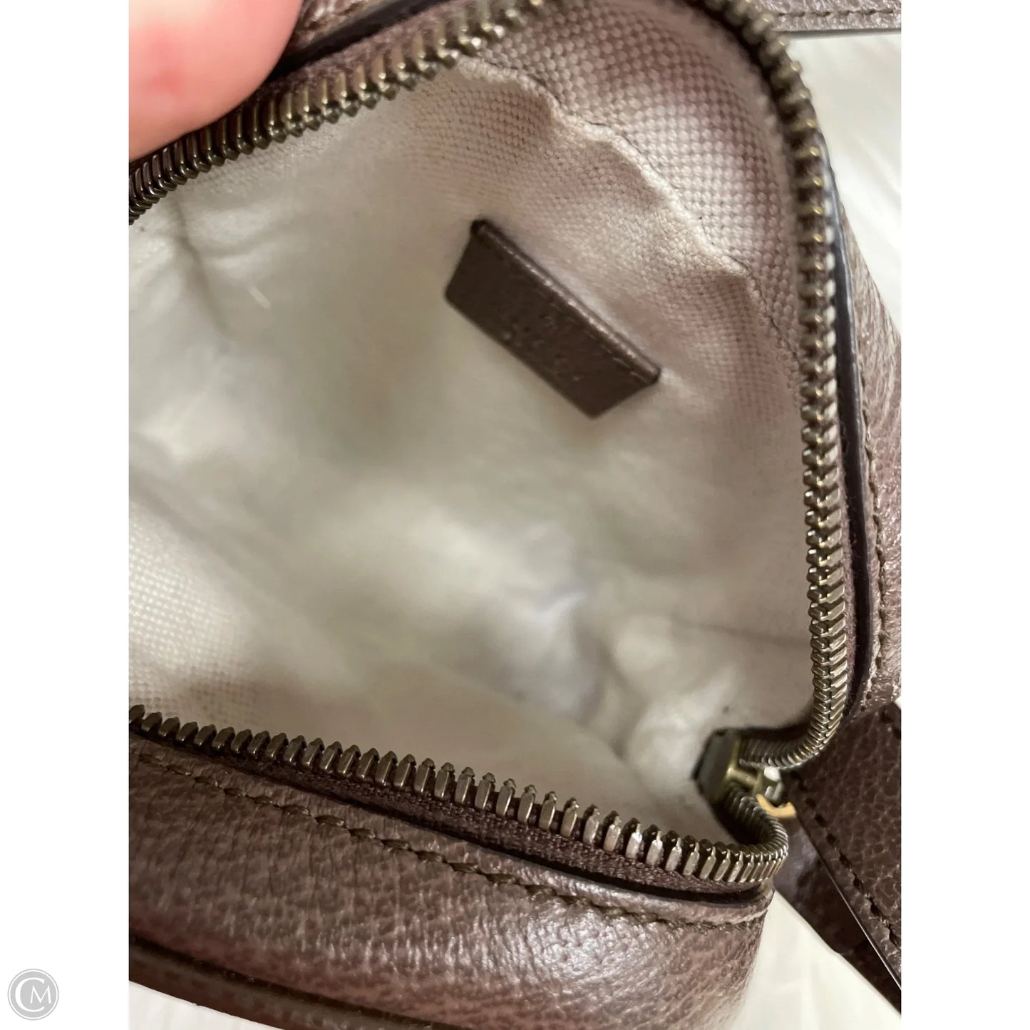 Crossbody Luxury Designer By Gucci, Size: Small