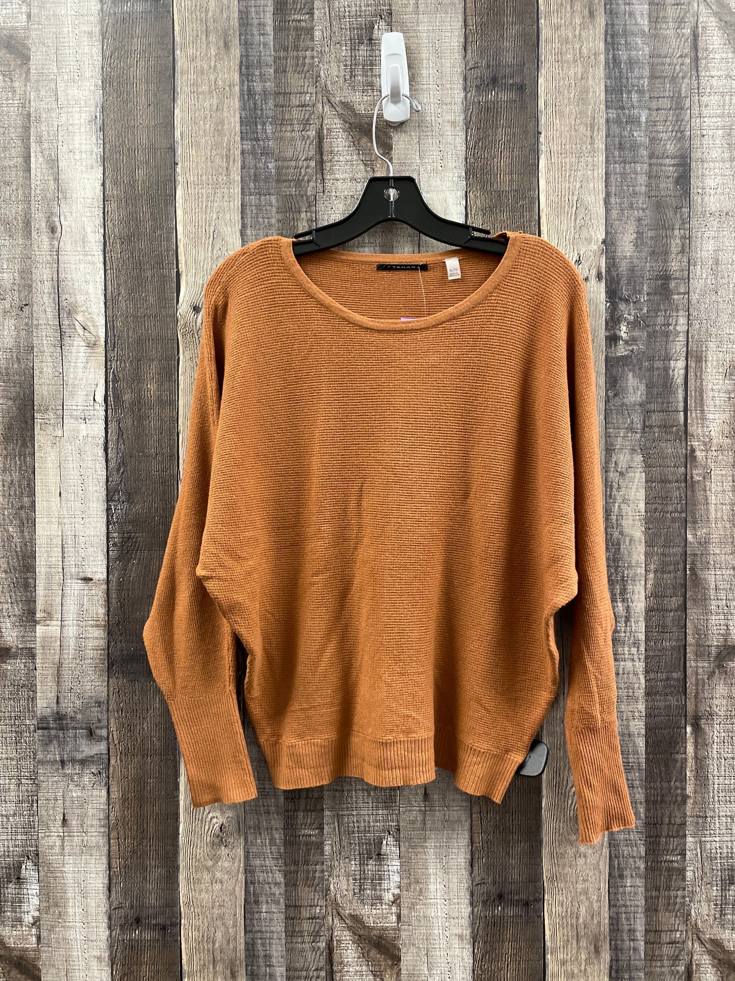 Sweater By T Tahari In Bronze, Size: Xl