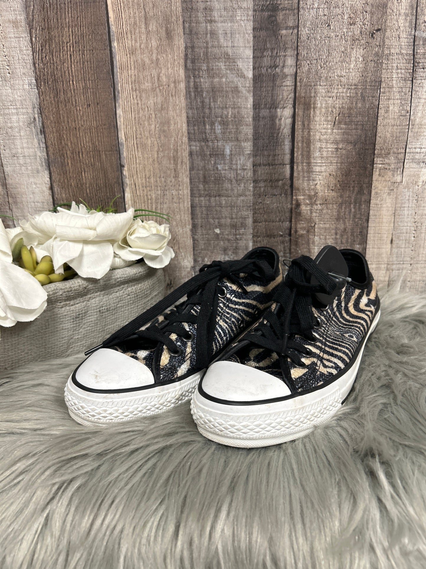Zebra Print Shoes Sneakers Converse, Size 8