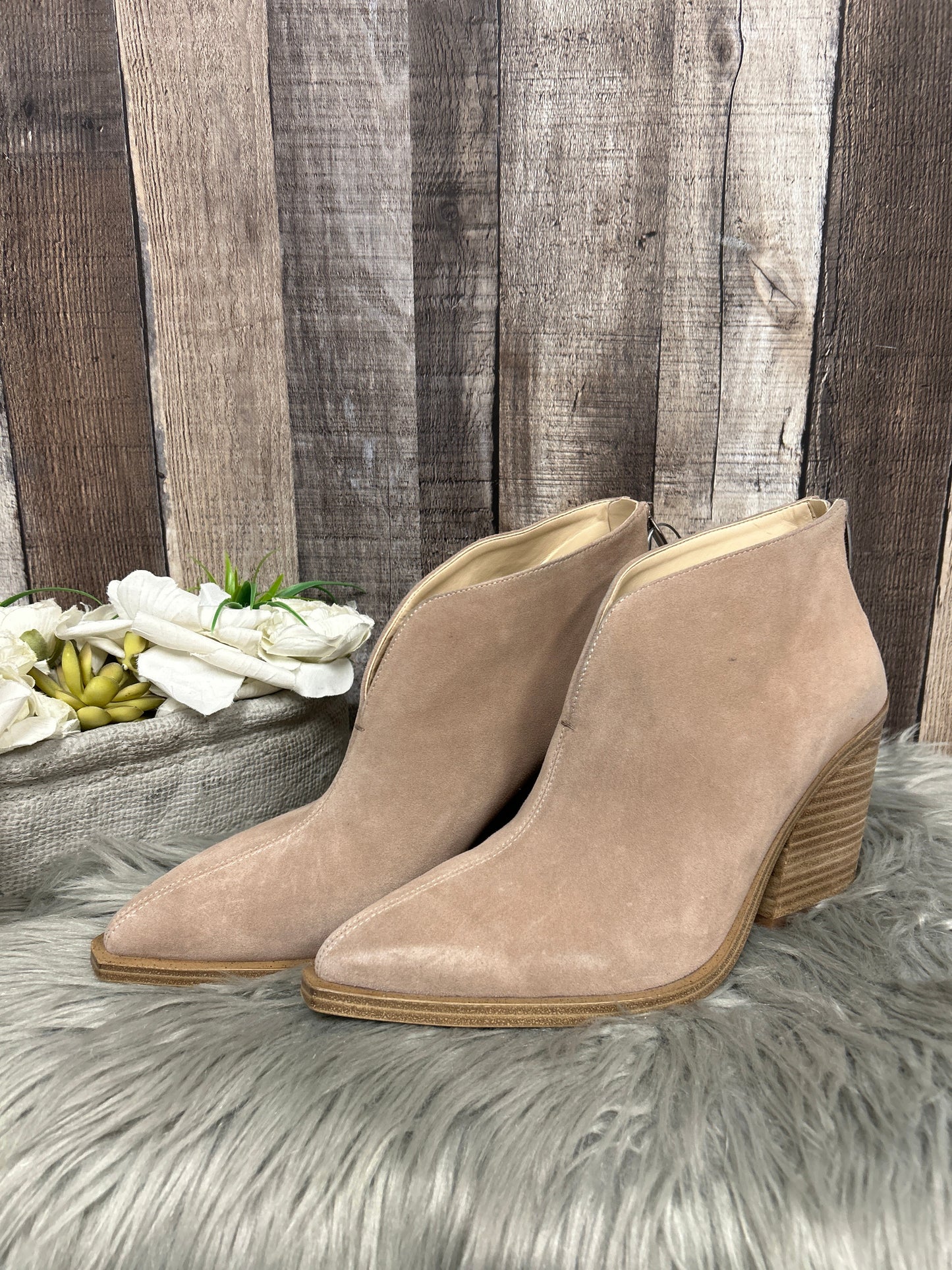 Boots Ankle Heels By Vince Camuto In Beige, Size: 9.5