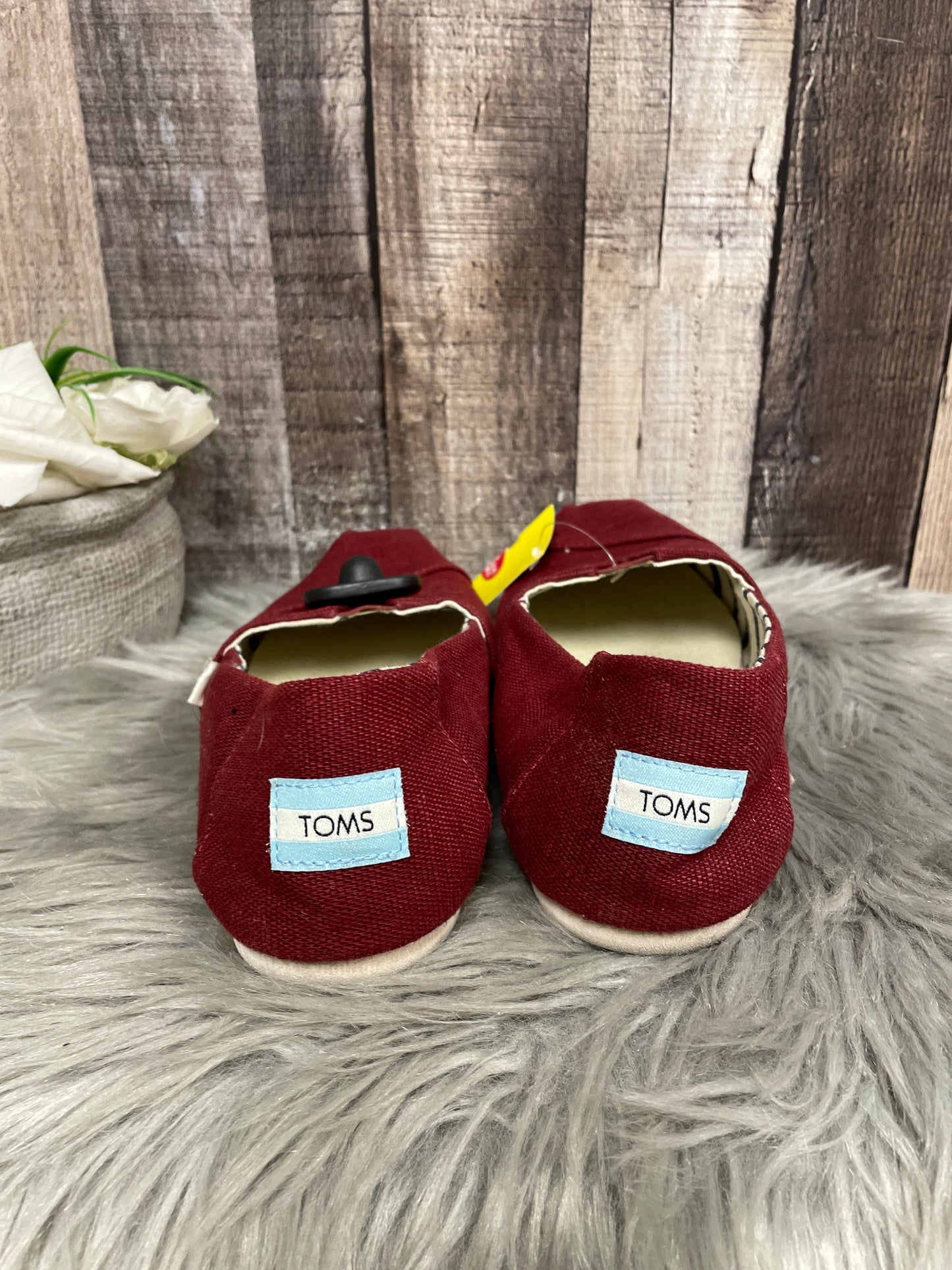 Shoes Flats By Toms In Red, Size: 7.5