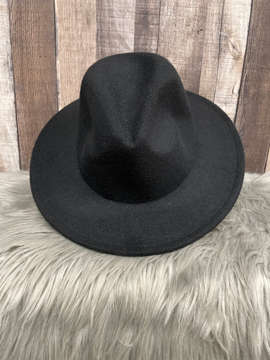 Hat Other By Universal Thread