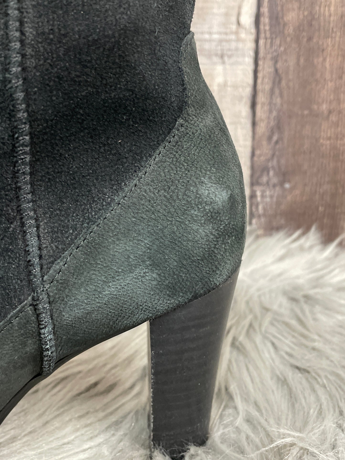 Boots Designer By Ugg In Black, Size: 7.5