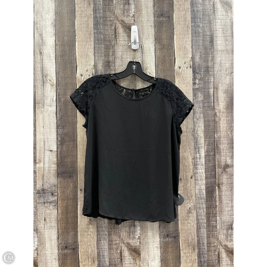 Top Short Sleeve By Forever 21 In Black, Size: M