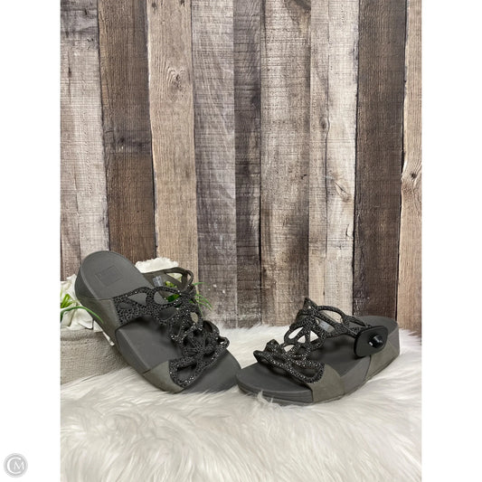 Sandals Heels Wedge By Fitflop In Grey, Size: 9